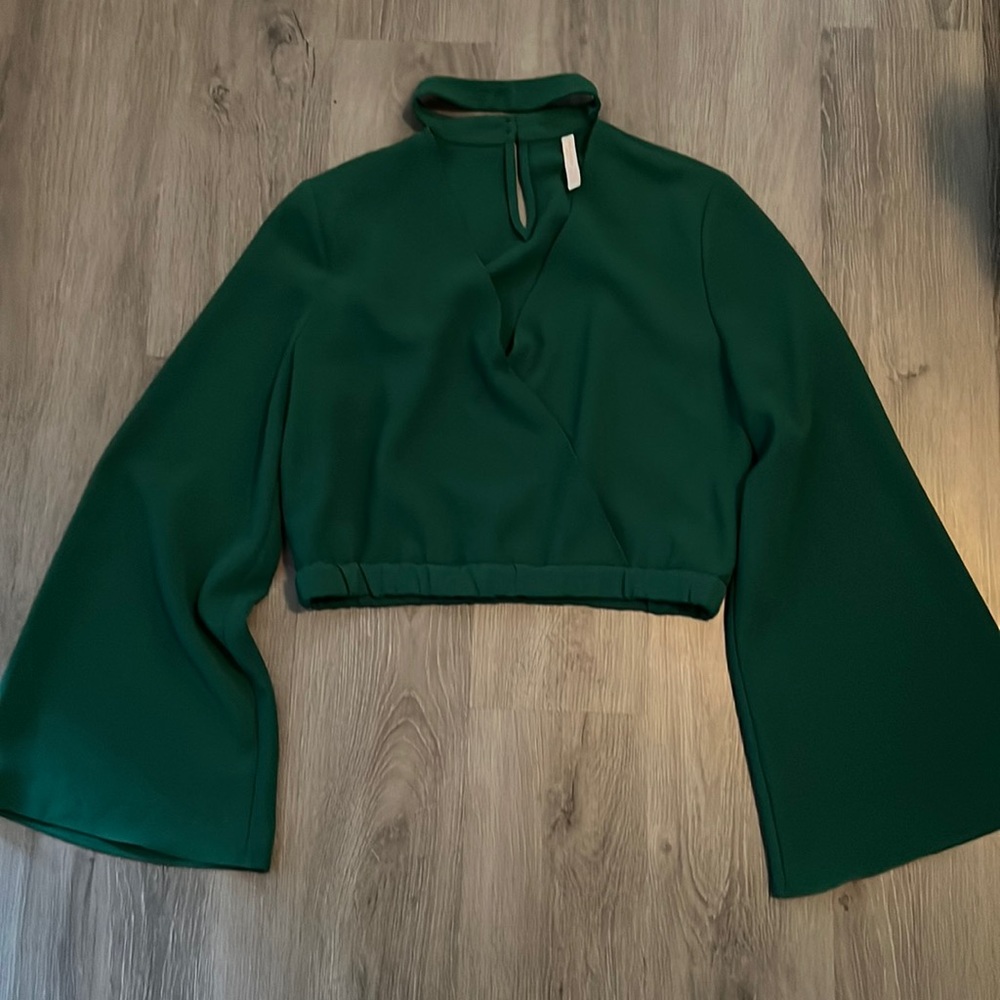 Zara crop blouse 💚. Size M